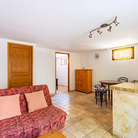 Mimosas By Interhome Carqueiranne