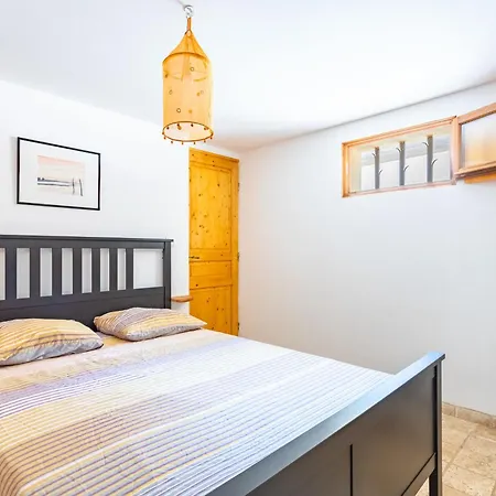 Mimosas By Interhome Carqueiranne